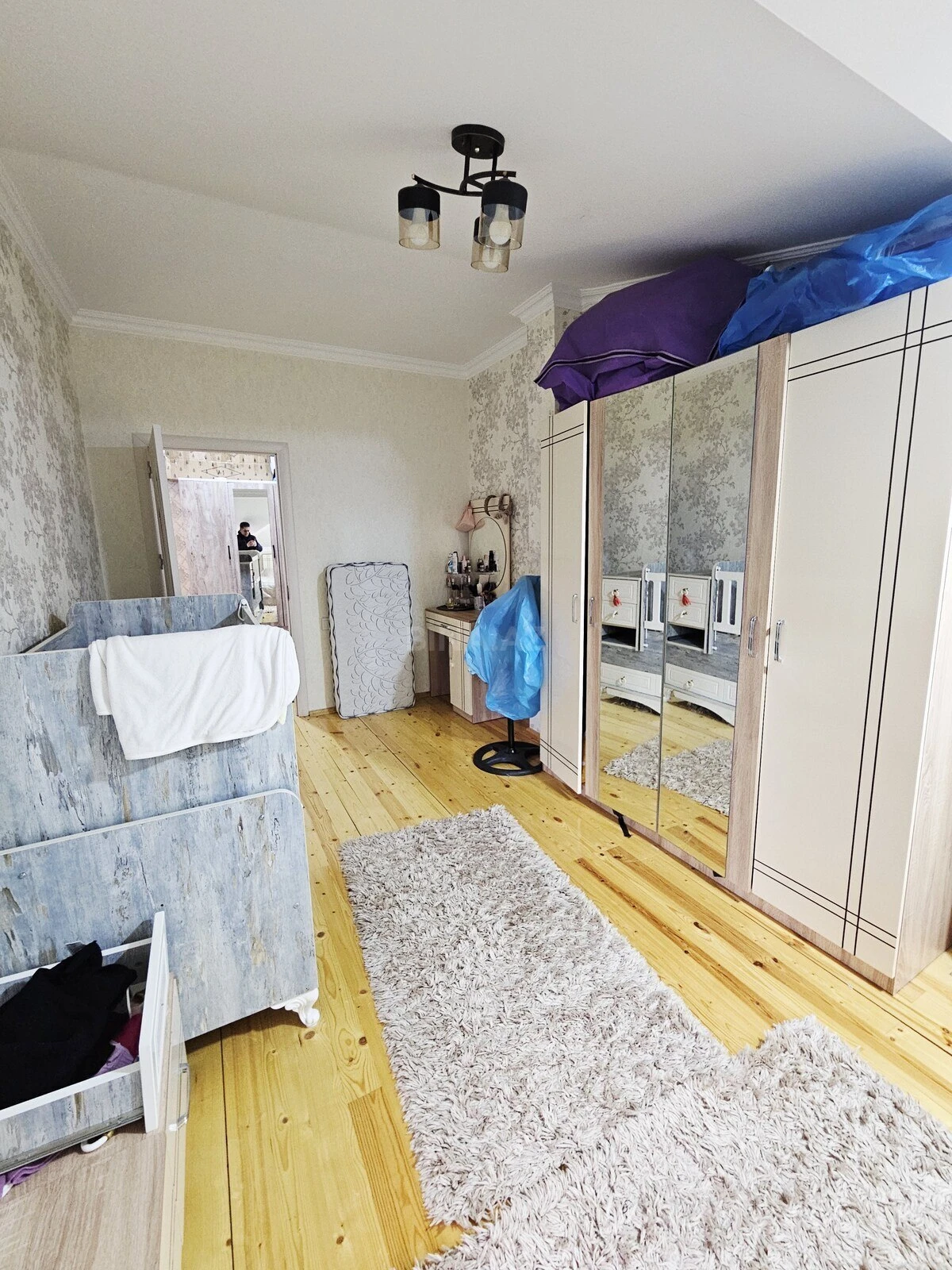 Satılır 2 otaqlı mənzil 64 m²