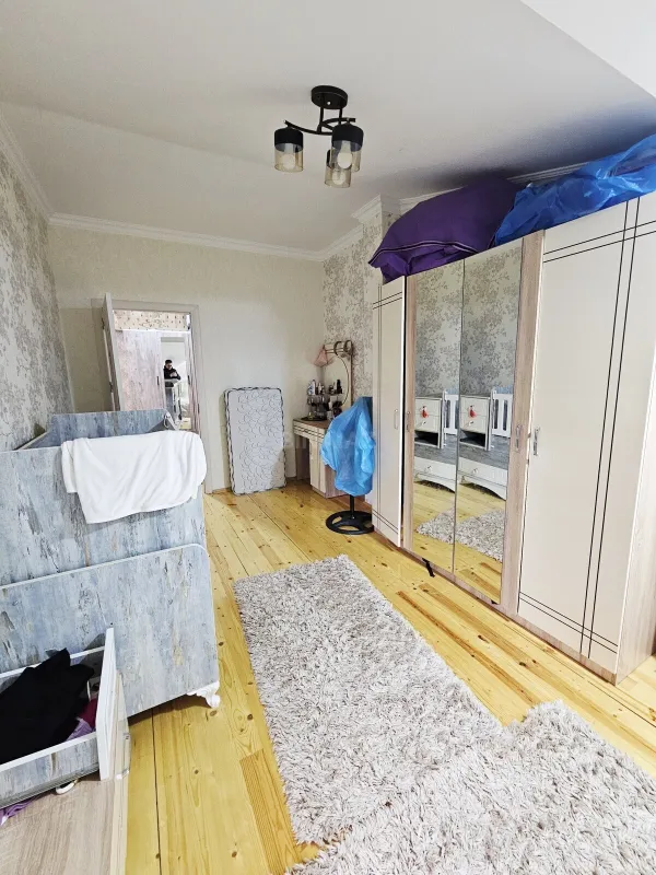 Satılır 2 otaqlı mənzil 64 m²