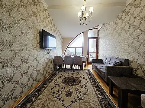 Satılır 2 otaqlı mənzil 64 m²