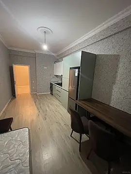 Kirayə verilir 2 otaqlı mənzil 76 m²