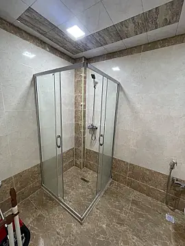 Kirayə verilir 2 otaqlı mənzil 76 m²