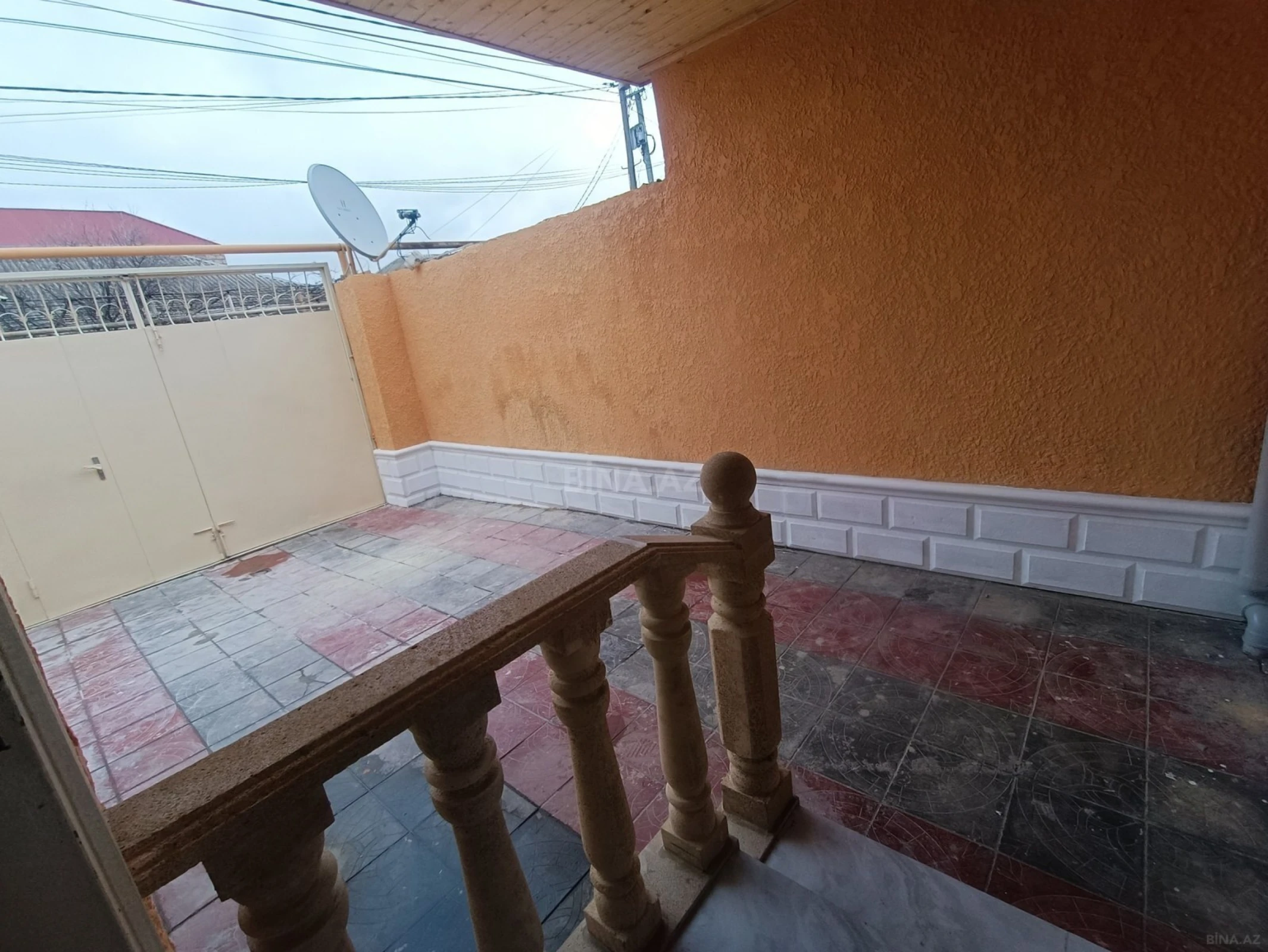 Satılır 4 otaqlı həyət evi 82 m²