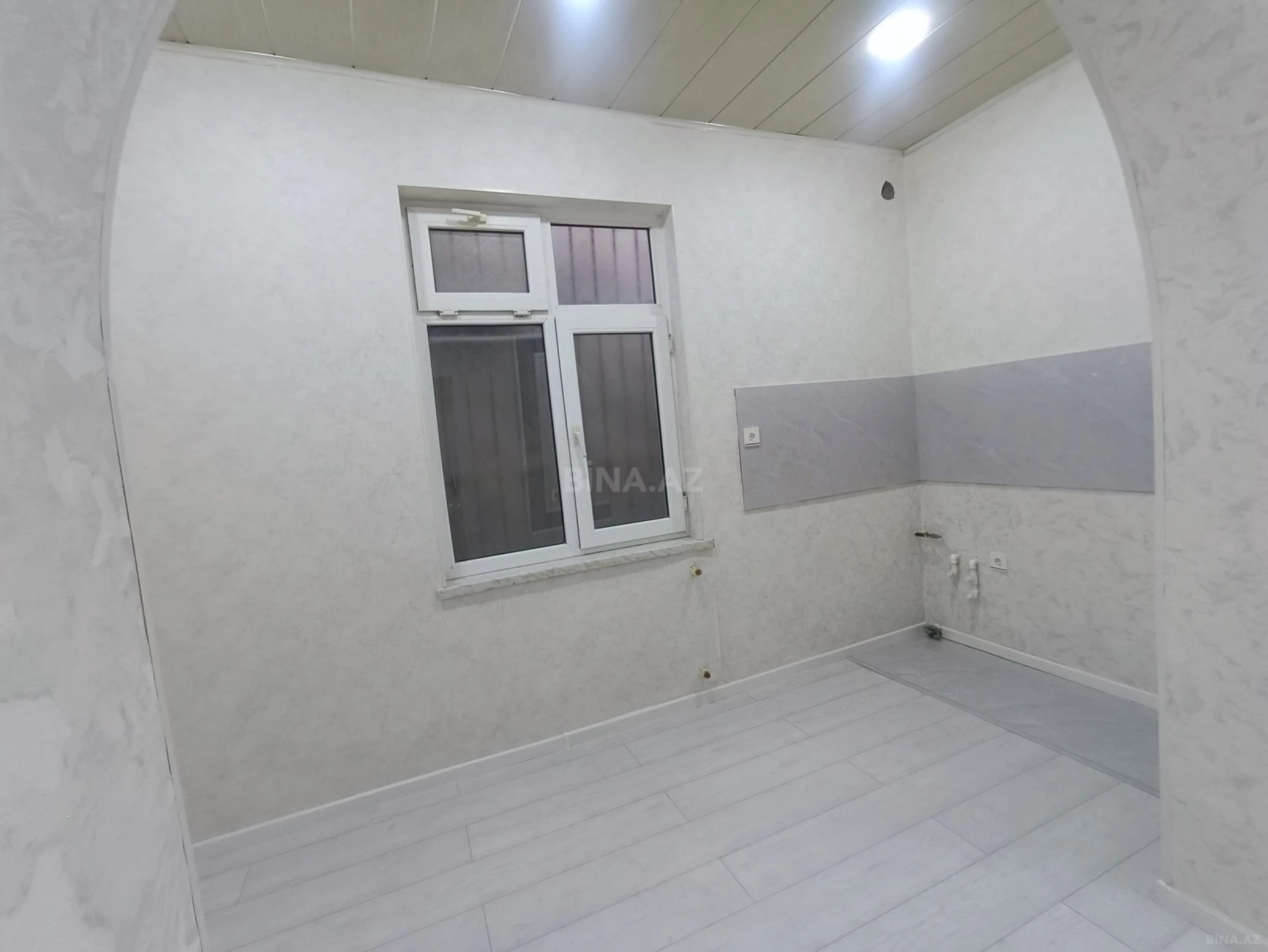 Satılır 4 otaqlı həyət evi 82 m²