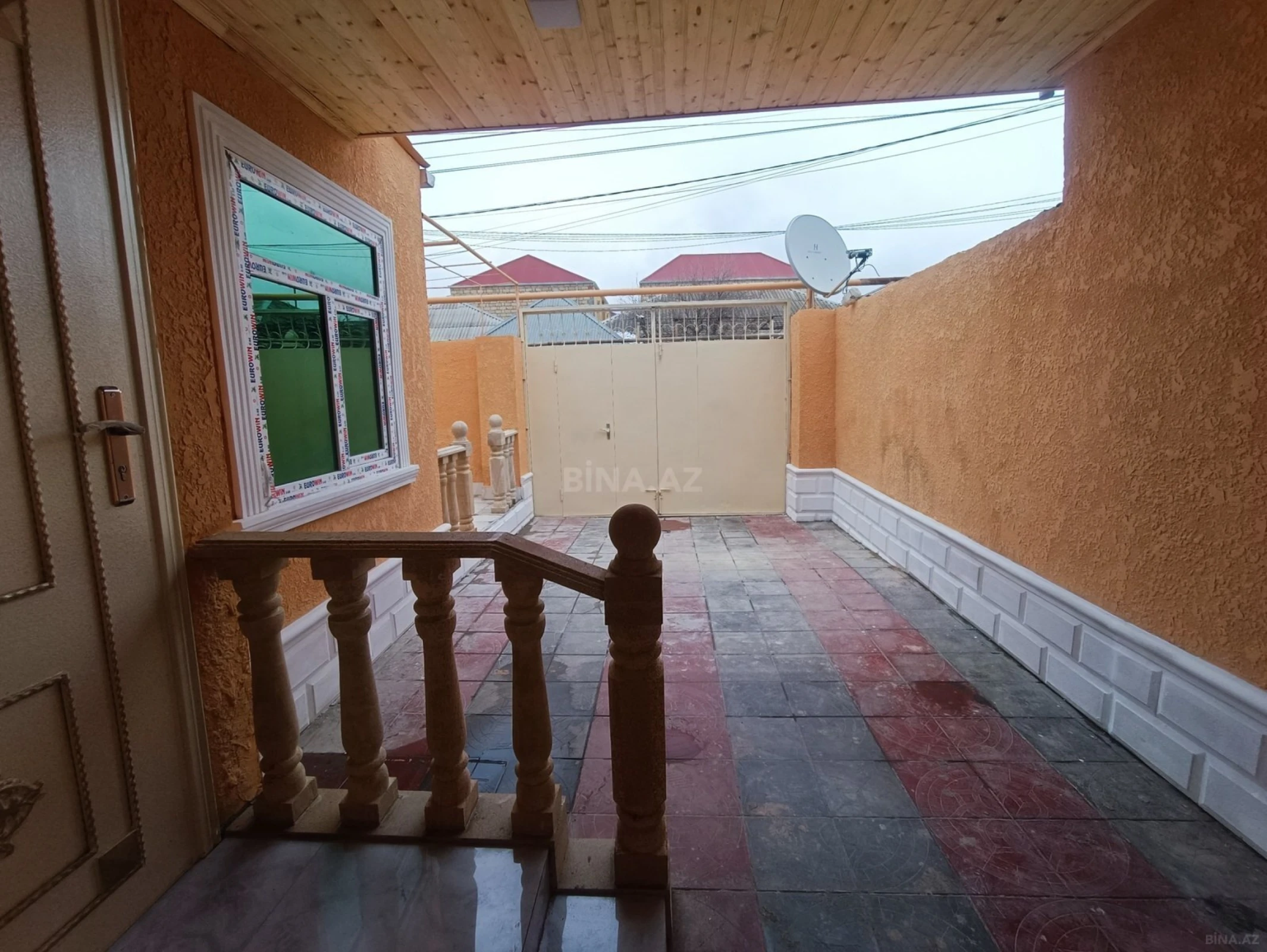 Satılır 4 otaqlı həyət evi 82 m²