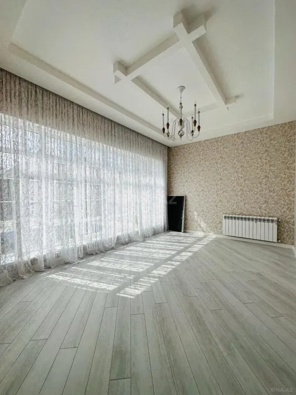 Satılır 4 otaqlı həyət evi 180 m²