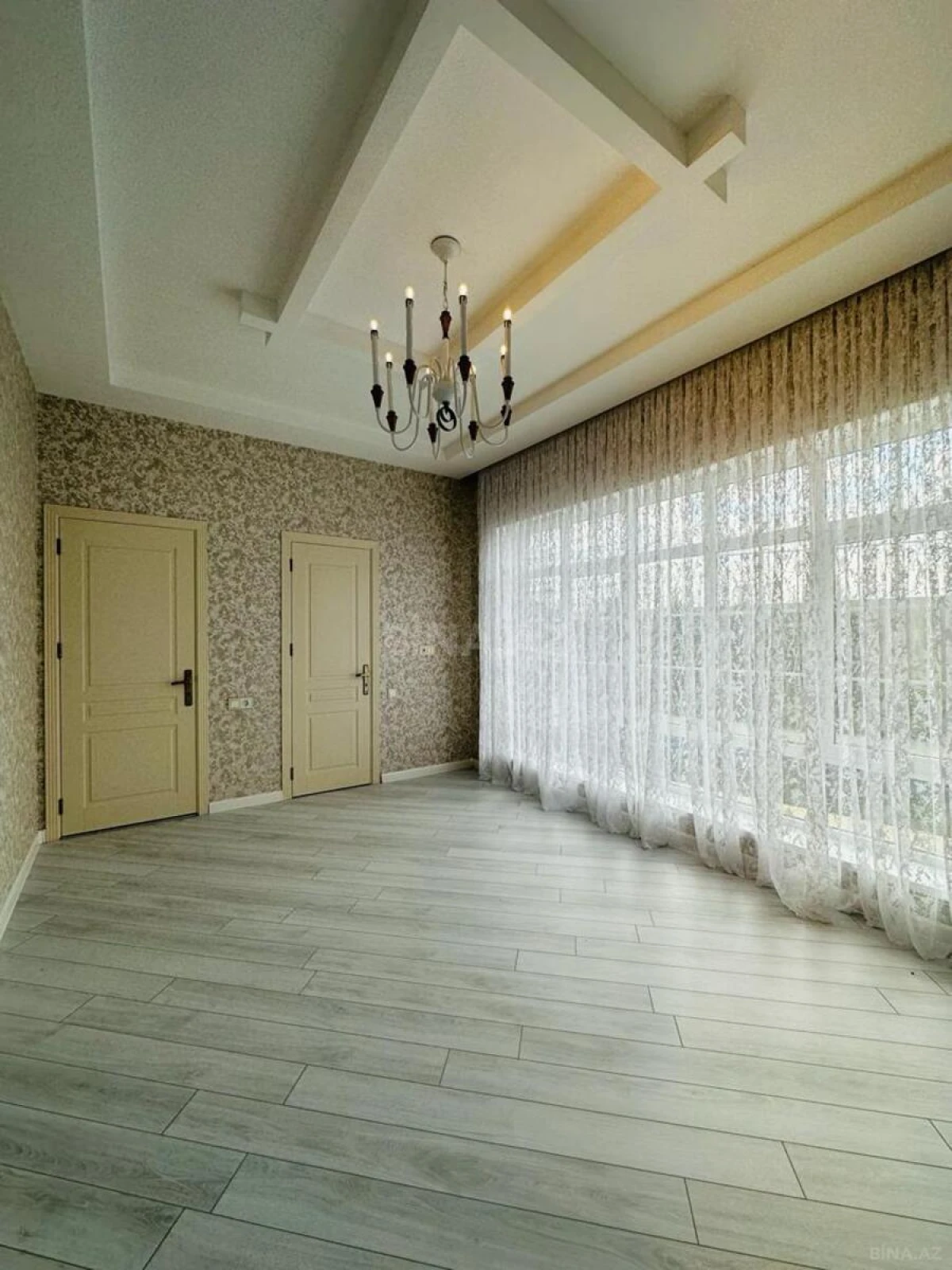 Satılır 4 otaqlı həyət evi 180 m²