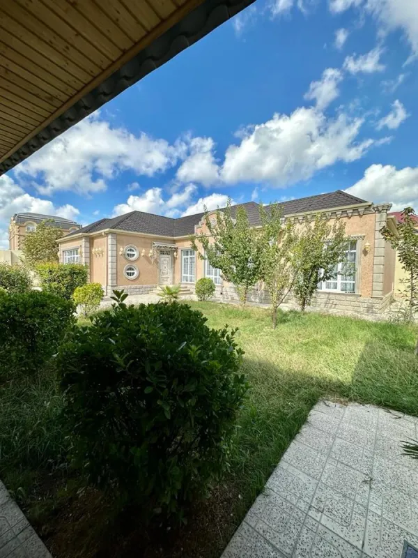 Satılır 4 otaqlı həyət evi 180 m²