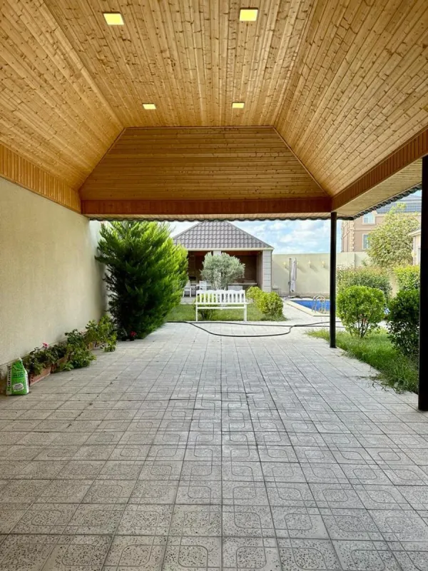 Satılır 4 otaqlı həyət evi 180 m²