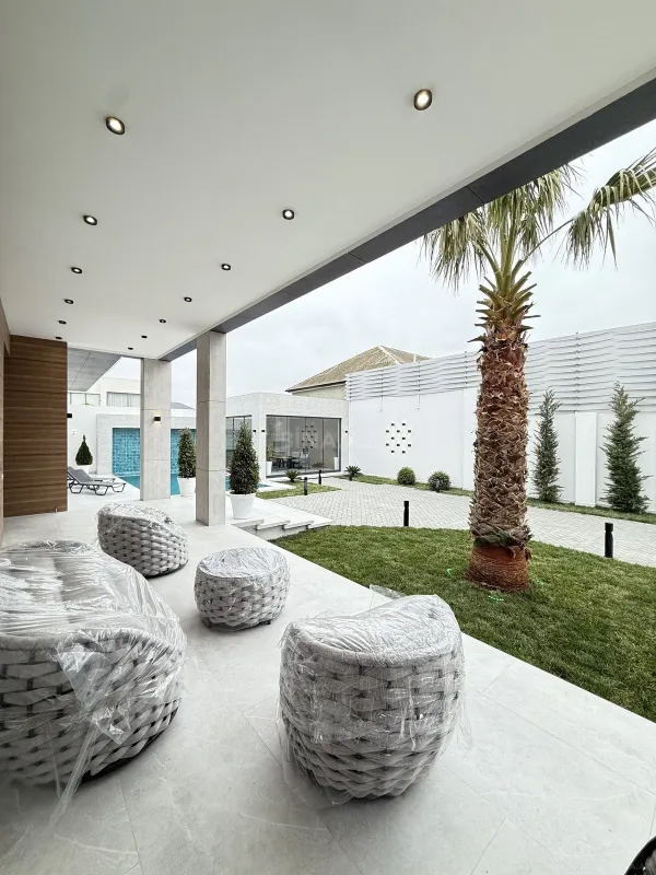 Satılır 5 otaqlı həyət evi 260 m²