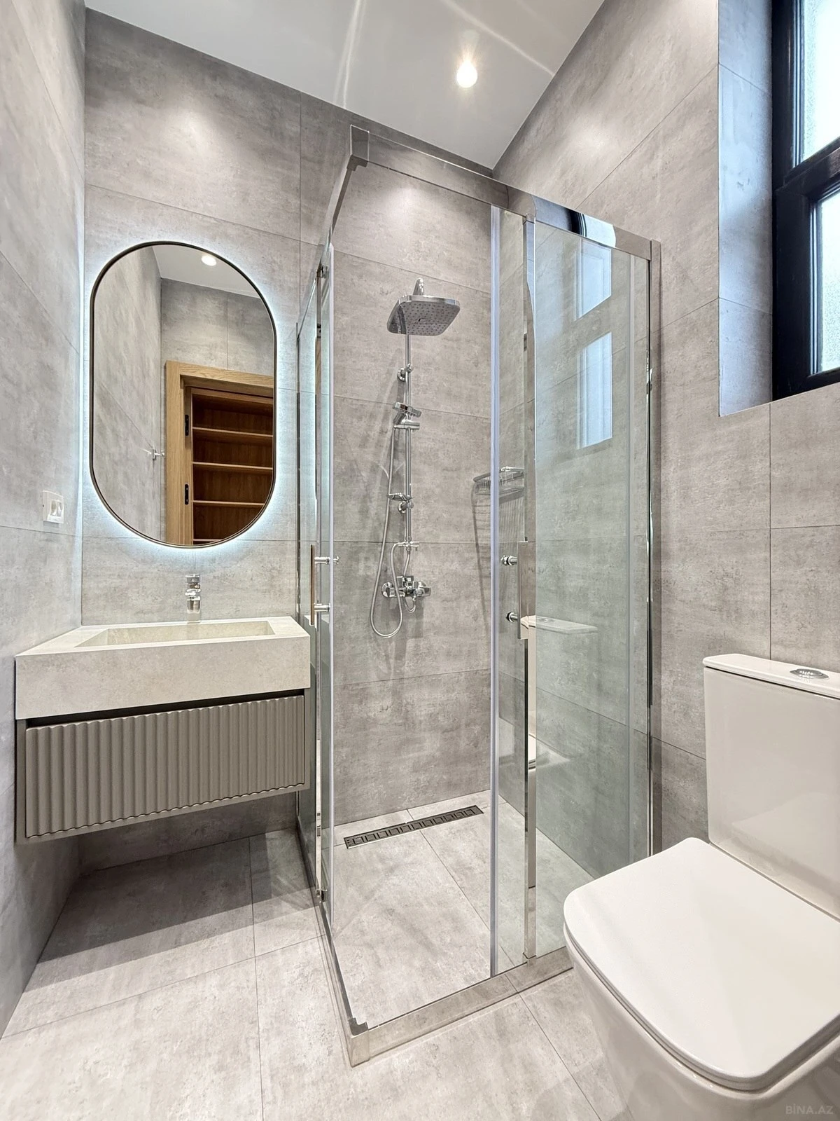 Satılır 5 otaqlı həyət evi 260 m²