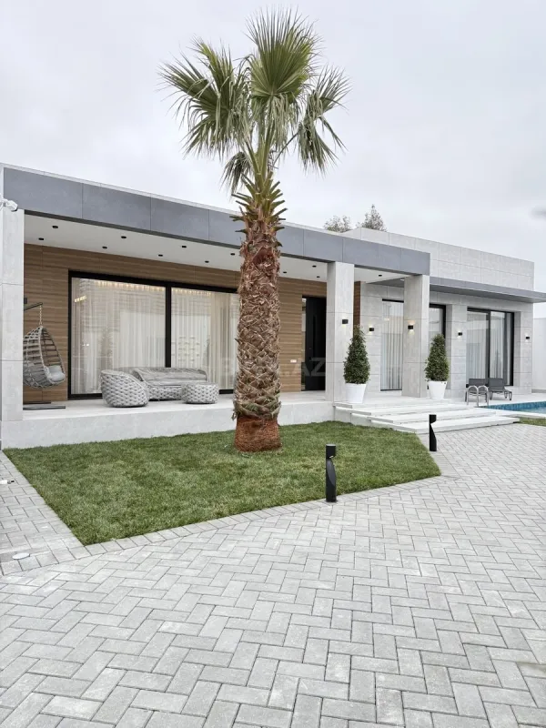 Satılır 5 otaqlı həyət evi 260 m²