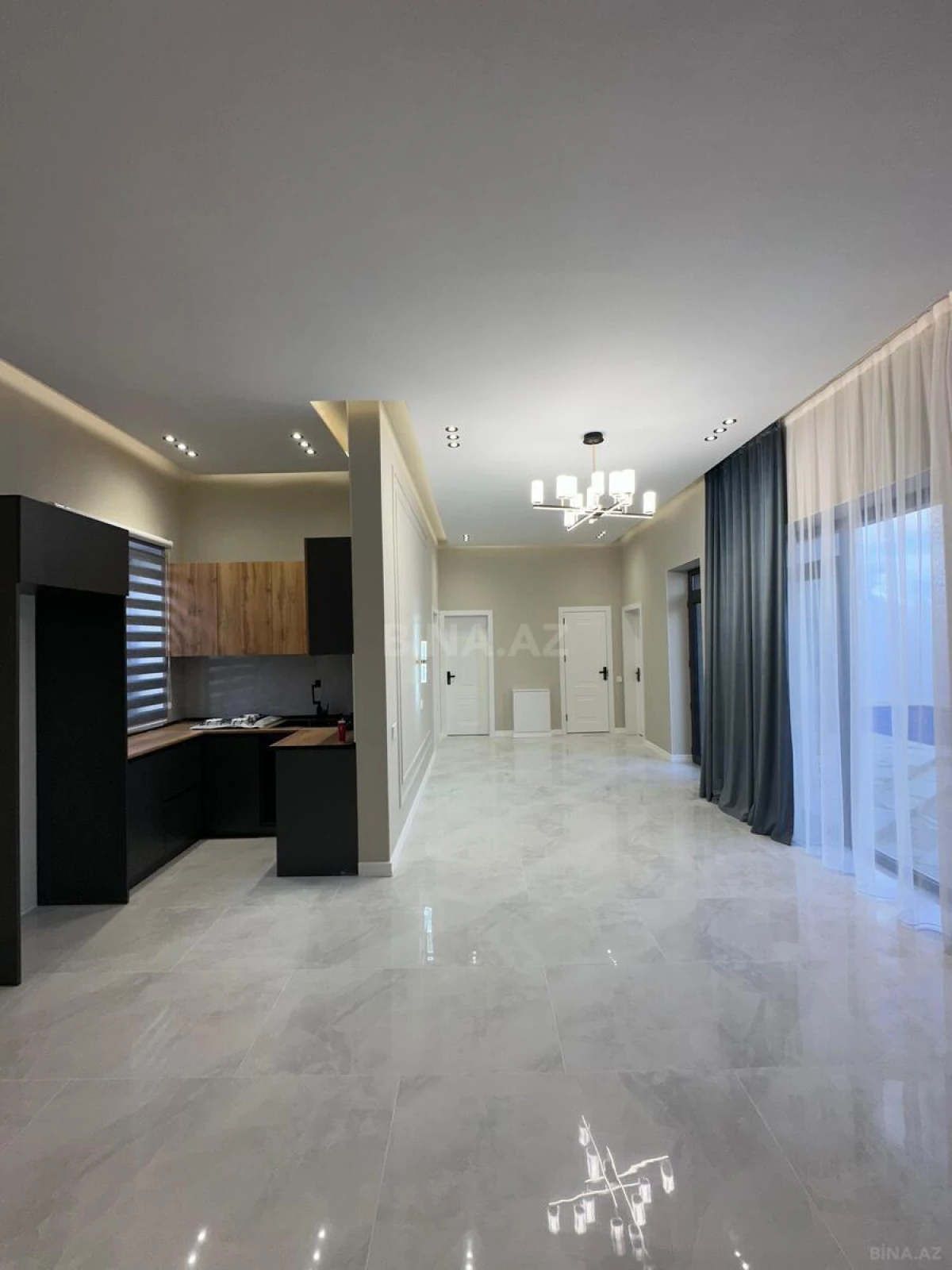 Satılır 4 otaqlı həyət evi 140 m²