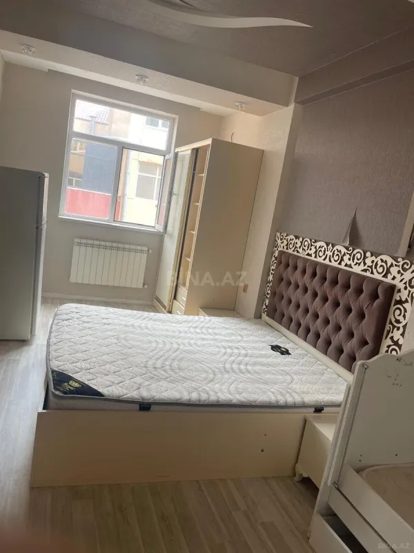 Kirayə verilir 3 otaqlı mənzil 130 m²
