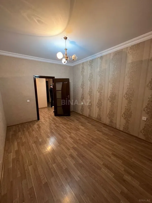 Kirayə verilir 2 otaqlı mənzil 65 m²