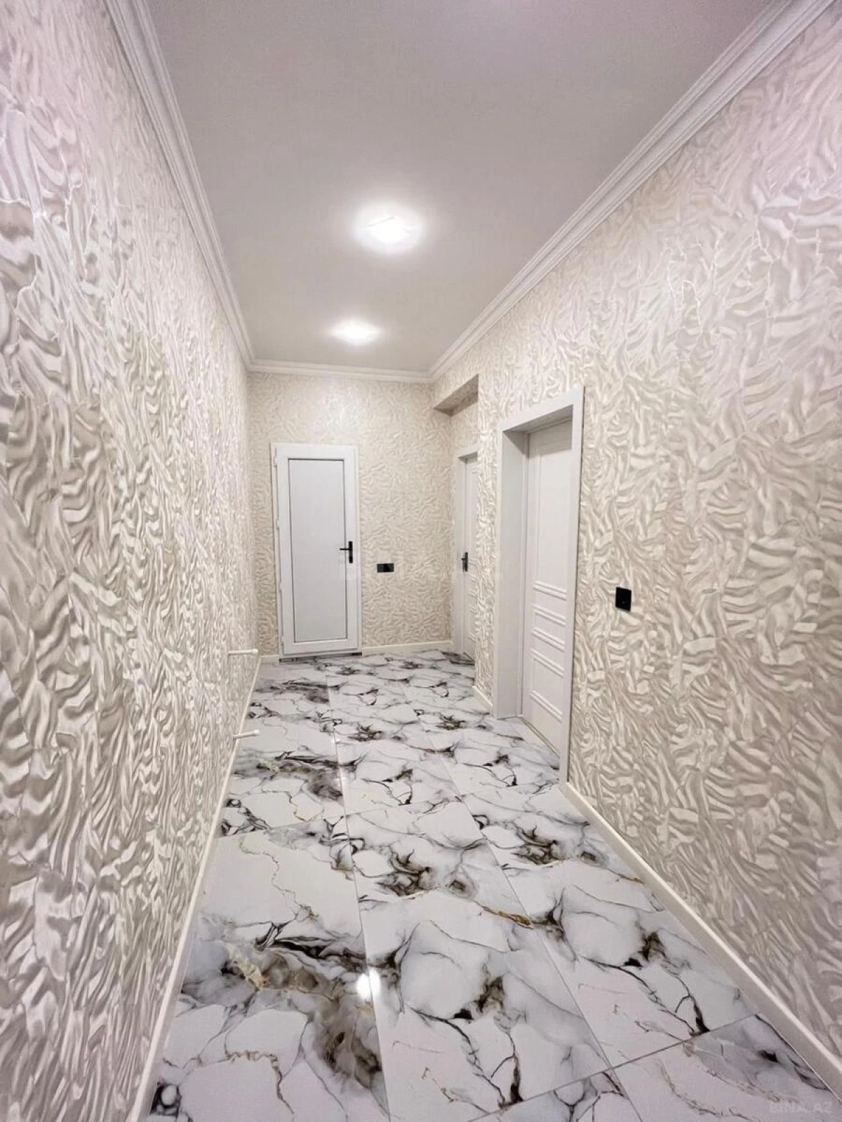 Satılır 2 otaqlı mənzil 54 m²