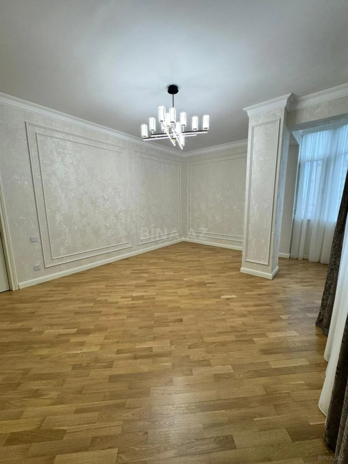 Satılır 2 otaqlı mənzil 68 m²