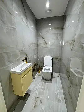 Satılır 2 otaqlı mənzil 68 m²