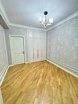 Satılır 2 otaqlı mənzil 68 m²