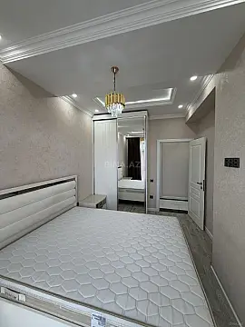 Satılır 2 otaqlı mənzil 81 m²