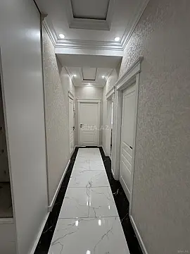 Satılır 2 otaqlı mənzil 81 m²