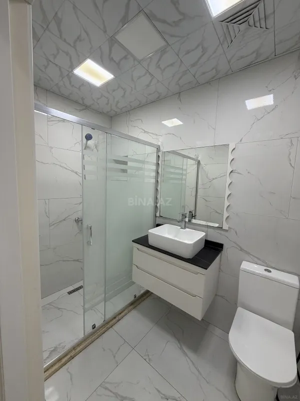 Satılır 2 otaqlı mənzil 81 m²