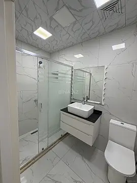 Satılır 2 otaqlı mənzil 81 m²