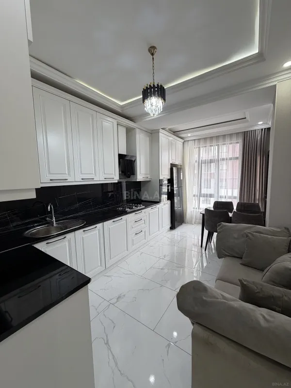 Satılır 2 otaqlı mənzil 81 m²