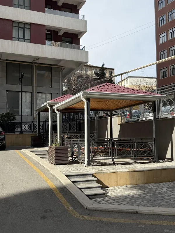 Satılır 2 otaqlı mənzil 81 m²