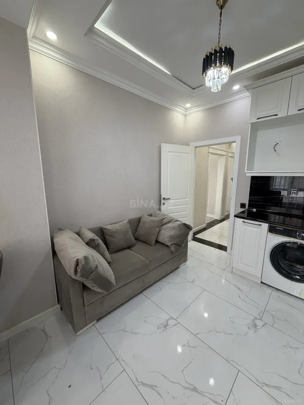 Satılır 2 otaqlı mənzil 81 m²