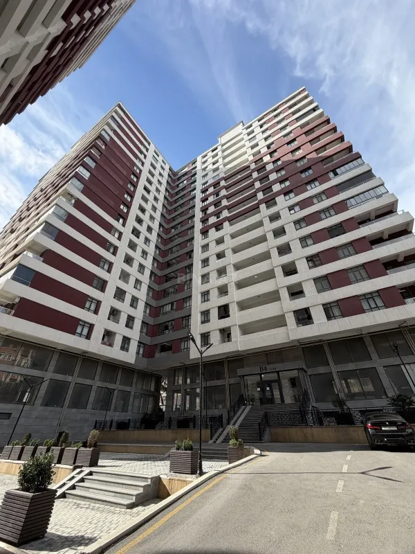Satılır 2 otaqlı mənzil 81 m²