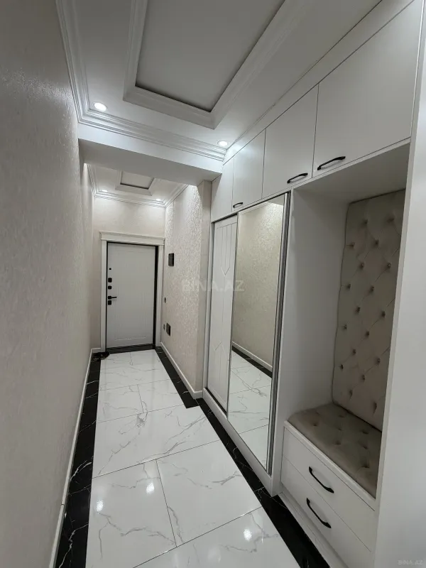 Satılır 2 otaqlı mənzil 81 m²