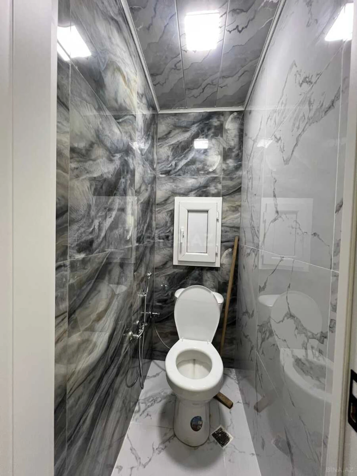 Satılır 2 otaqlı mənzil 58 m²