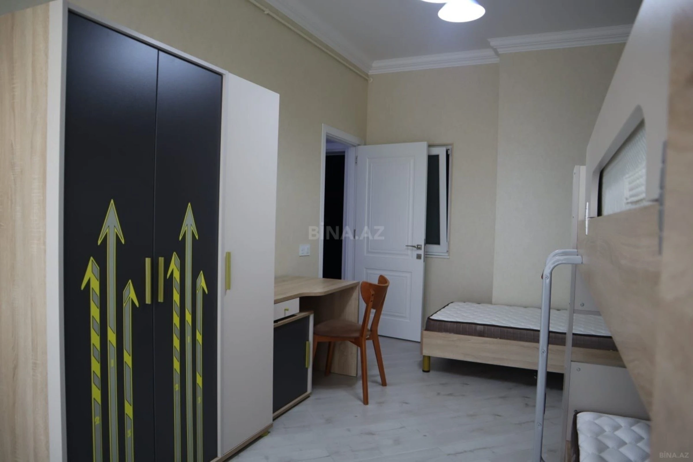 Kirayə verilir 3 otaqlı mənzil 105 m²