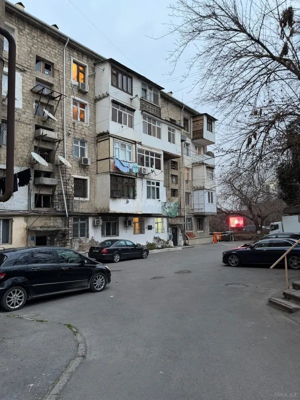 Satılır 2 otaqlı mənzil 50 m²