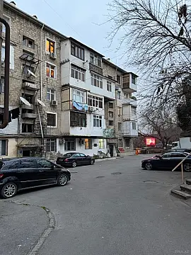 Satılır 2 otaqlı mənzil 50 m²