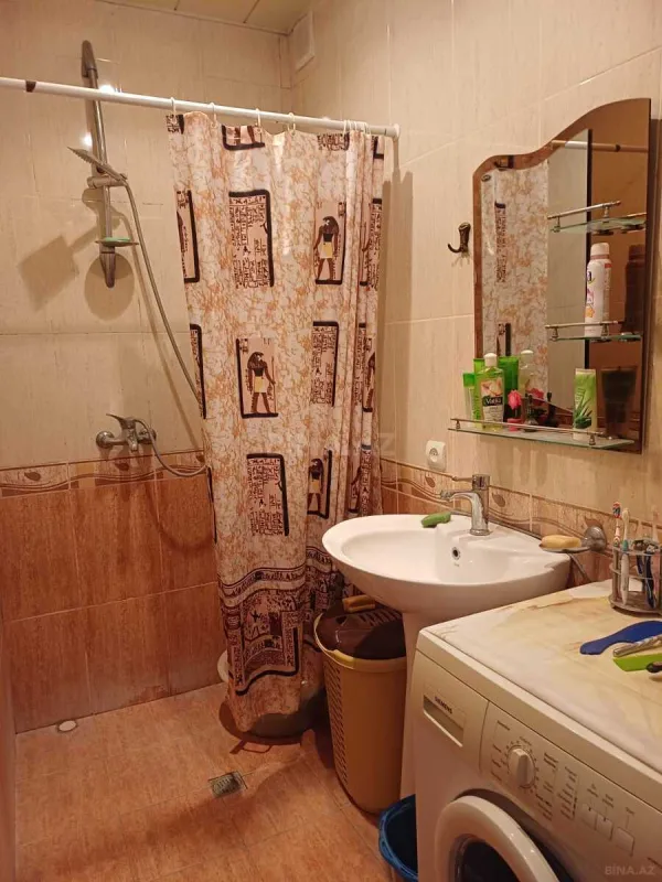 Satılır 5 otaqlı mənzil 125 m²