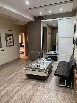 Satılır 3 otaqlı mənzil 133 m²