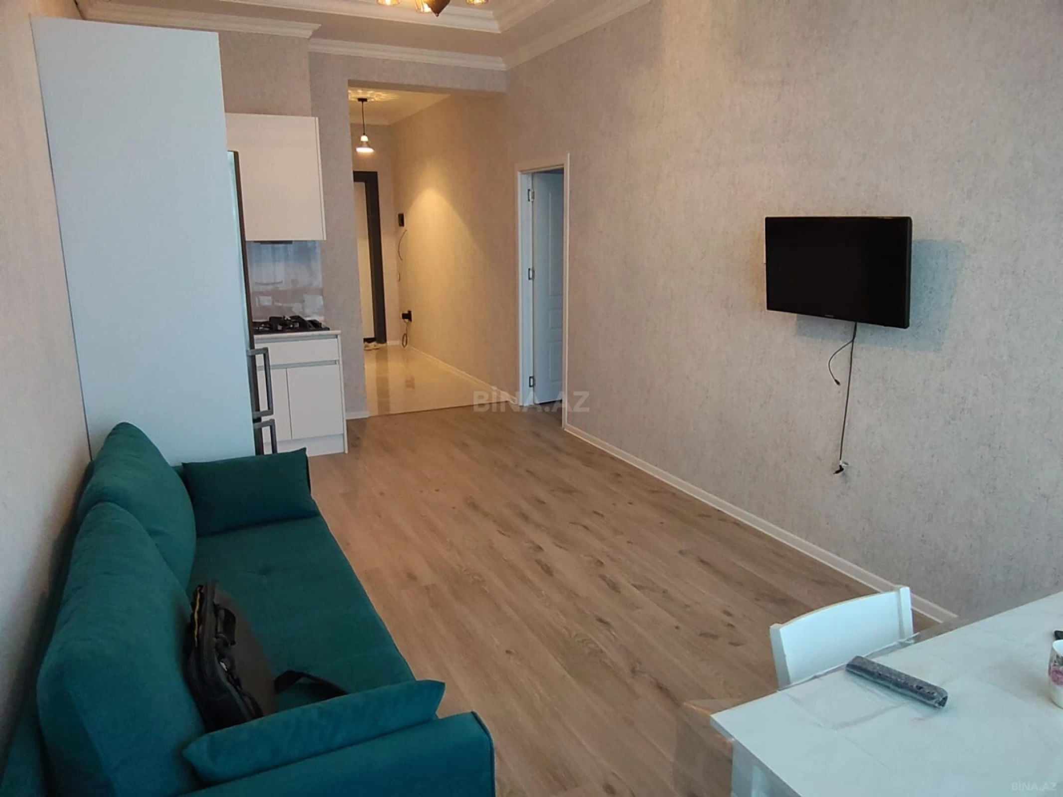 Kirayə verilir 2 otaqlı mənzil 57 m²