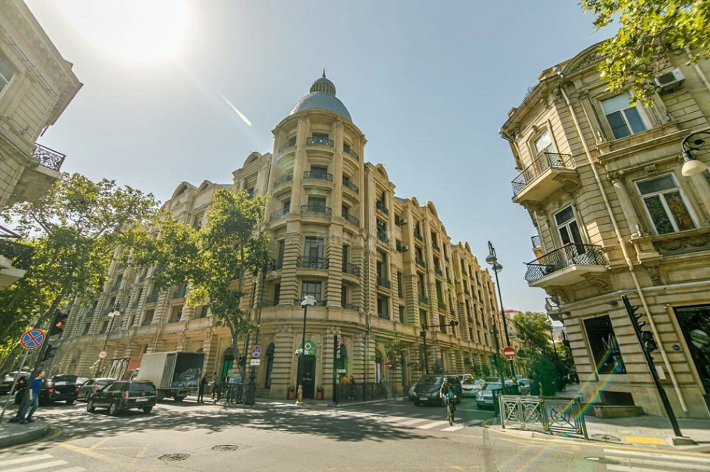 Kirayə verilir 3 otaqlı mənzil 123 m²