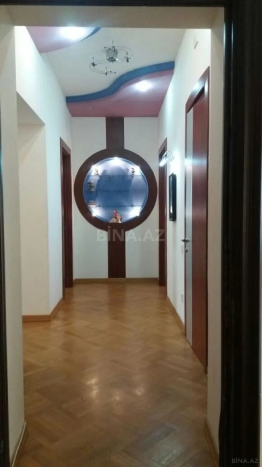 Kirayə verilir 3 otaqlı mənzil 123 m²
