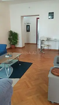Kirayə verilir 3 otaqlı mənzil 123 m²