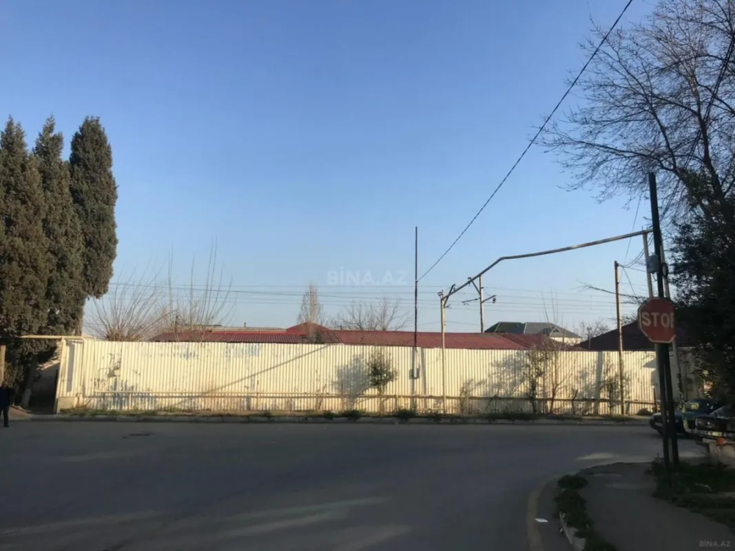 Satılır 9 otaqlı həyət evi 200 m²