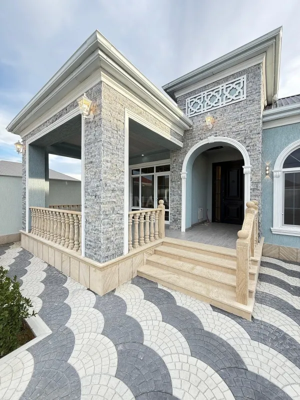 Satılır 4 otaqlı həyət evi 160 m²