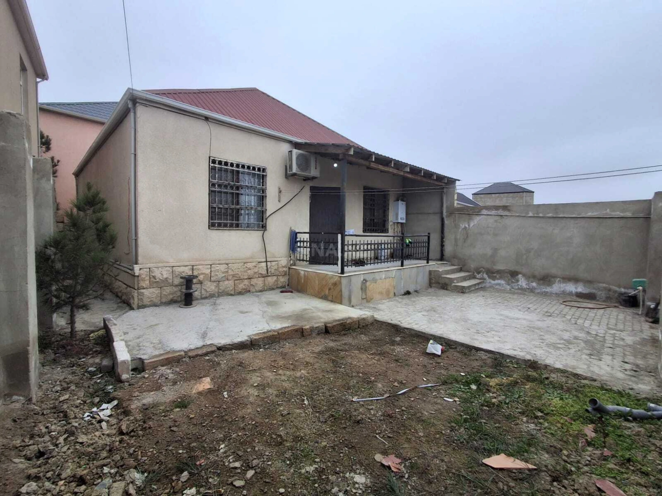 Satılır 3 otaqlı həyət evi 80 m²