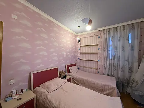 Satılır 3 otaqlı mənzil 110 m²
