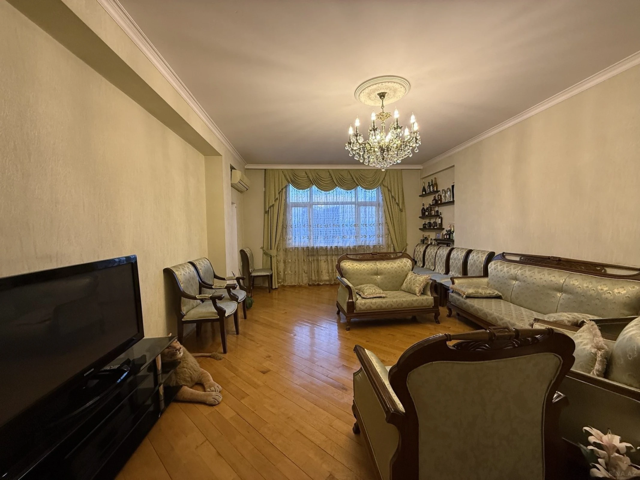 Satılır 3 otaqlı mənzil 110 m²