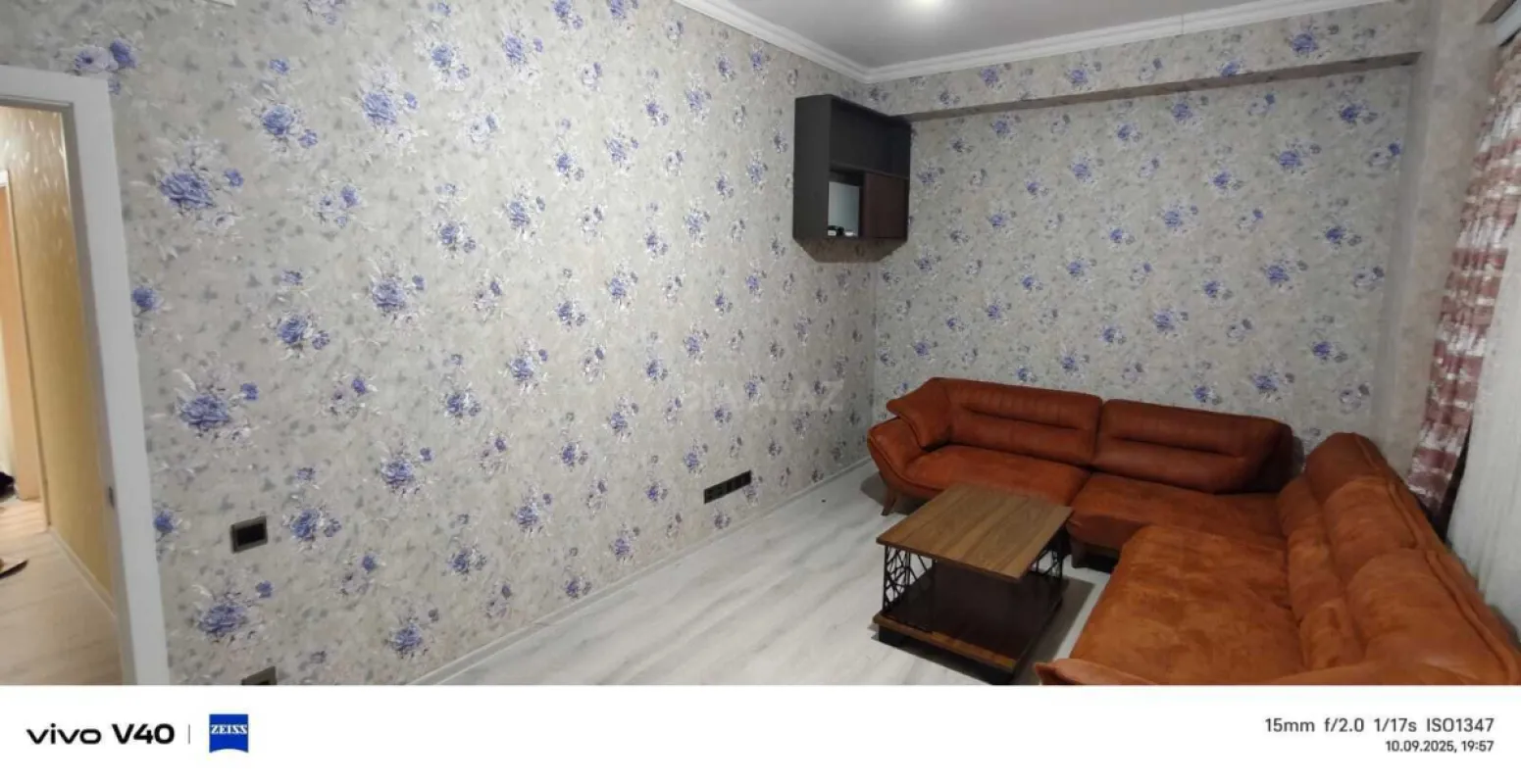 Kirayə verilir 3 otaqlı mənzil 175 m²