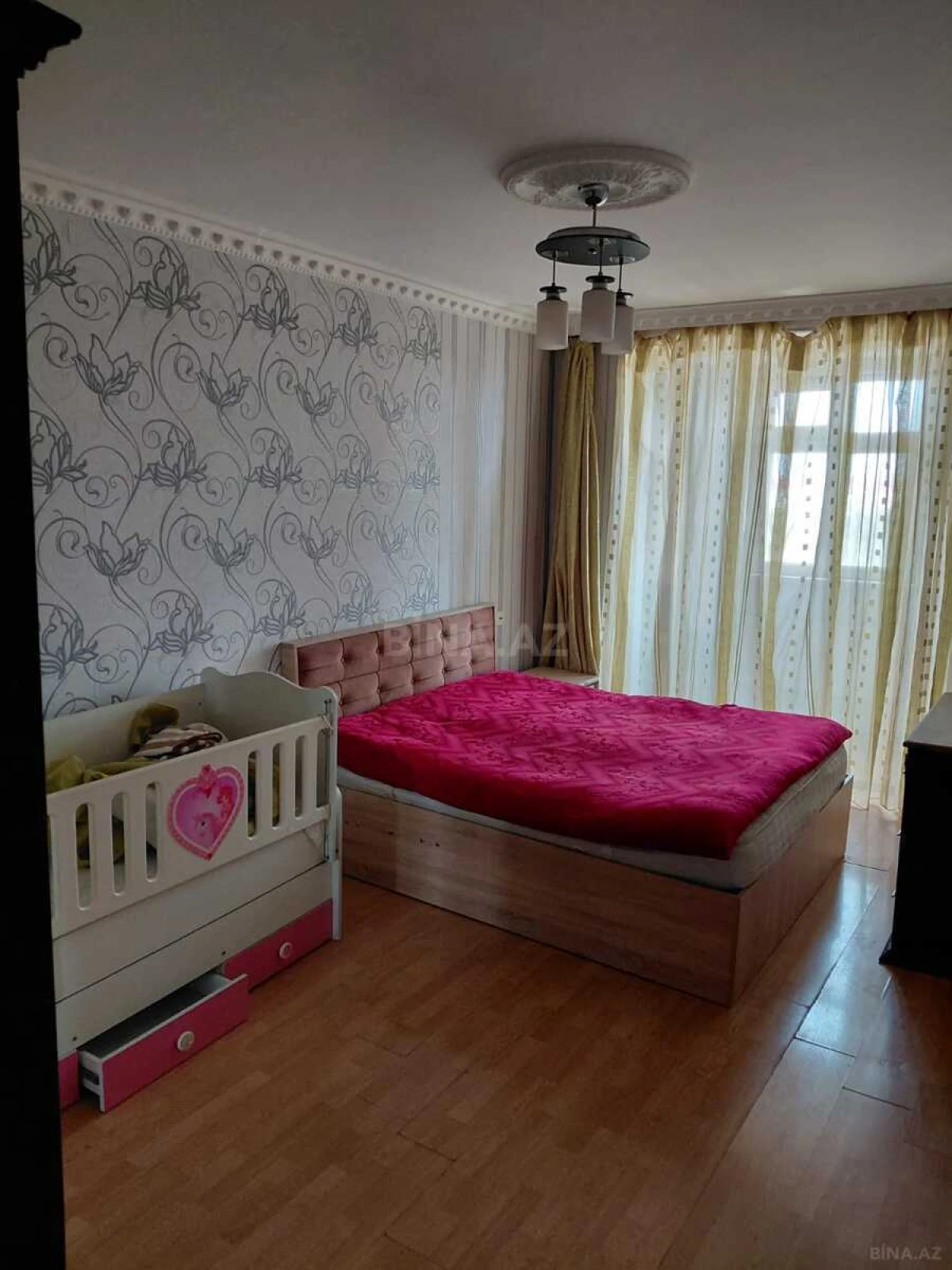 Kirayə verilir 3 otaqlı mənzil 90 m²