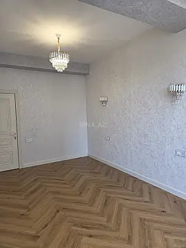 Satılır 2 otaqlı mənzil 74 m²