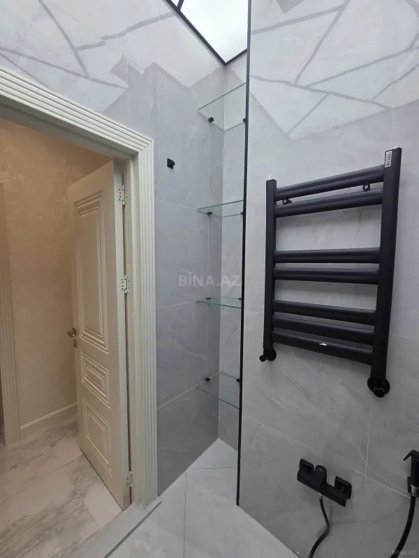 Satılır 2 otaqlı mənzil 74 m²